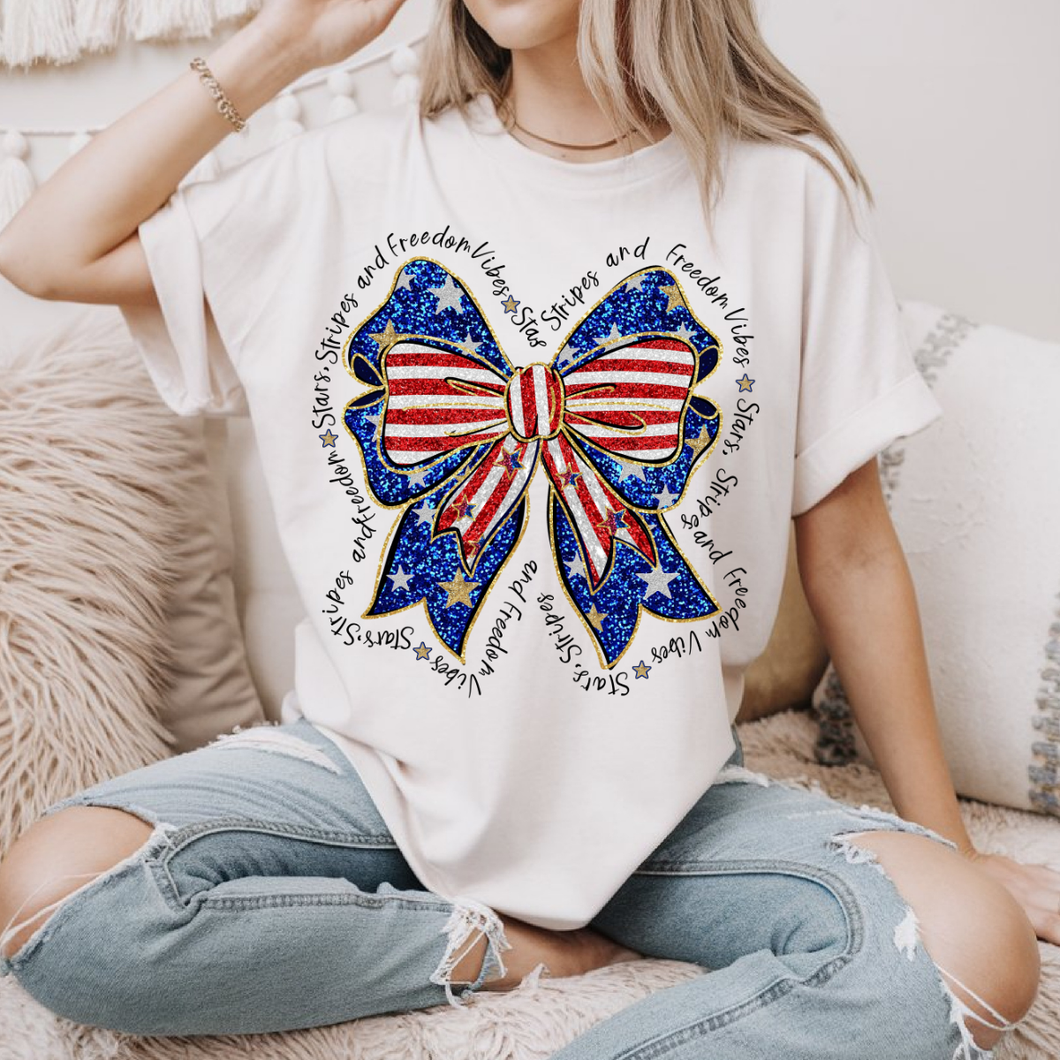 RED.WHITE.BOW